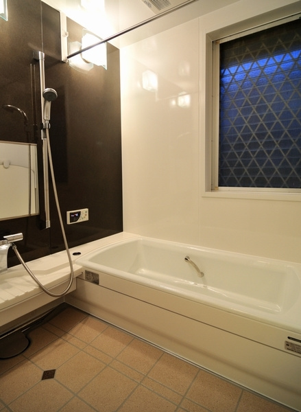 bath1.jpg